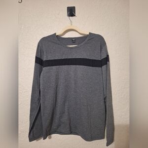 SHEIN Men's Charcoal and Black Long Sleeve Tee